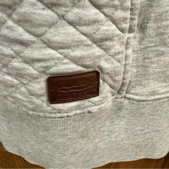 L.L. Bean Gray Quilted Sweatshirt - Picture 6 of 14